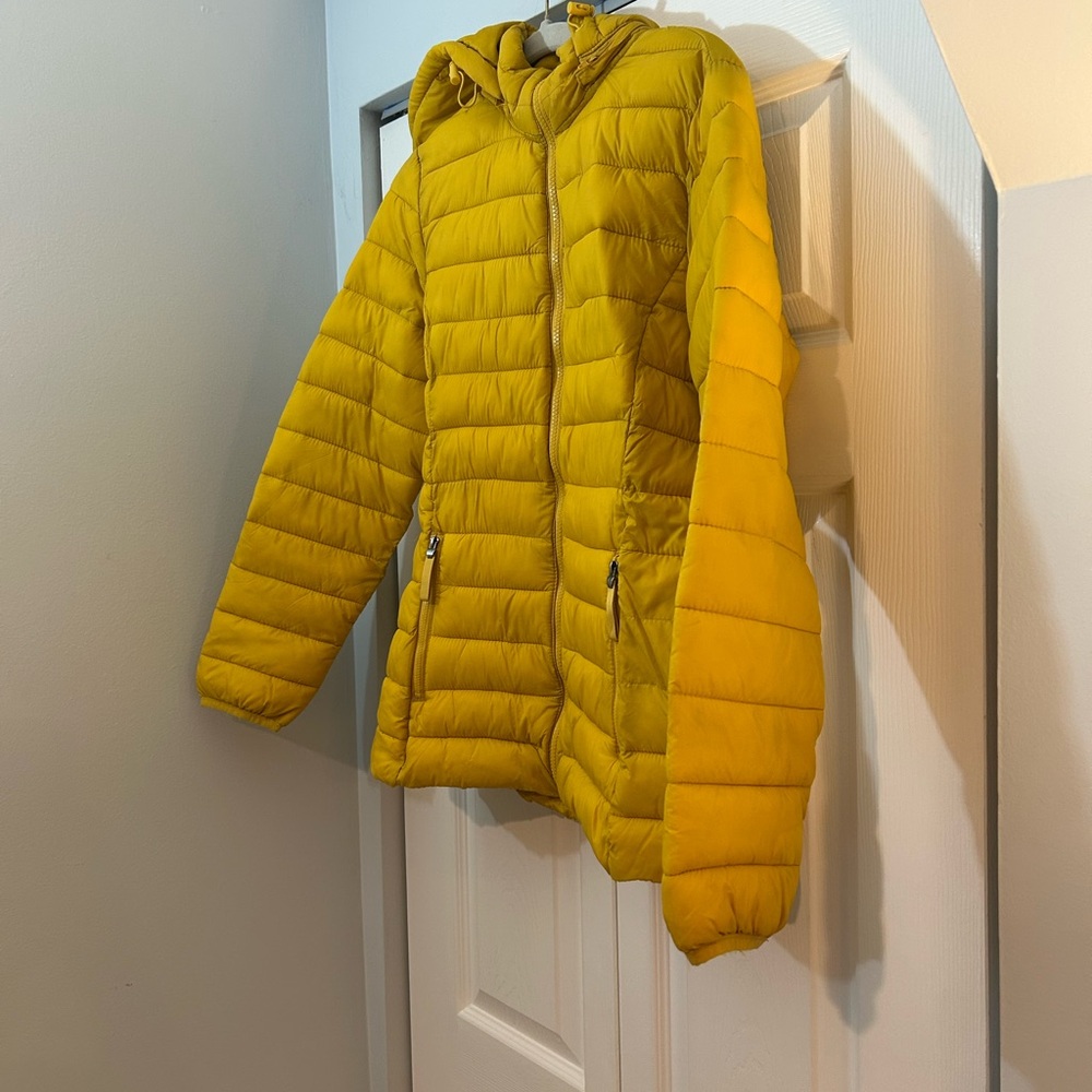 St Johns Bay Yellow Puffer Jacket Medium Hooded Lightweight Coat